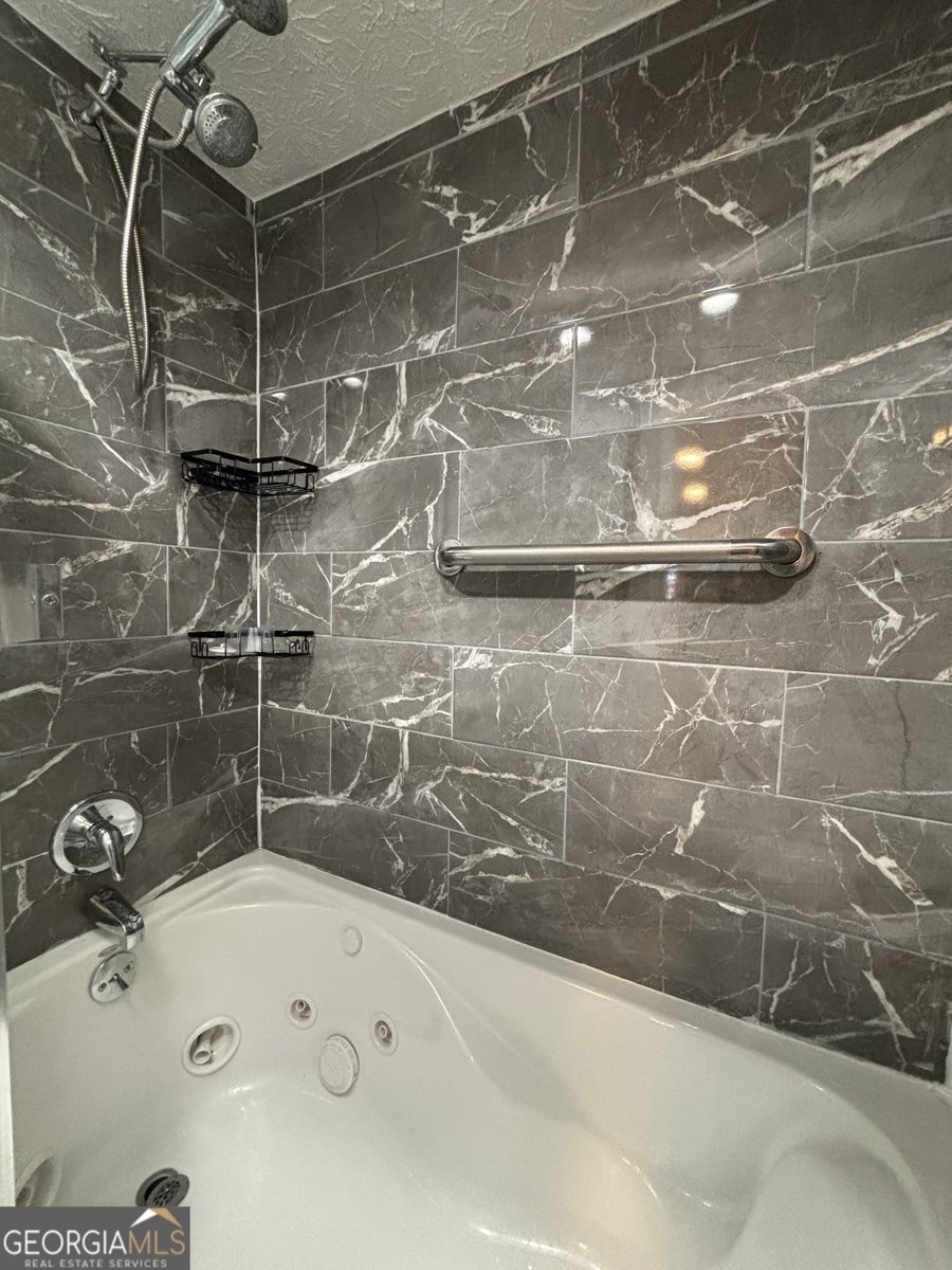 2220 Wellington Circle Lithonia - 25