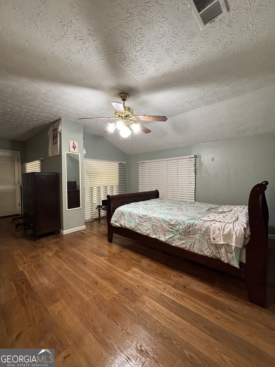 2220 Wellington Circle Lithonia - 31
