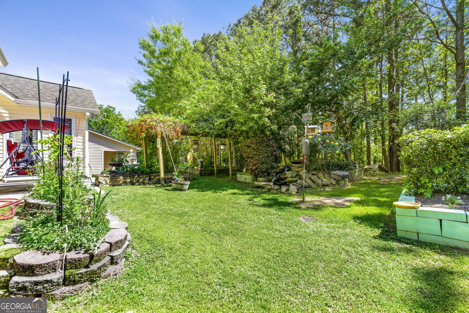 545 GOLDFINCH Way Stockbridge - 10