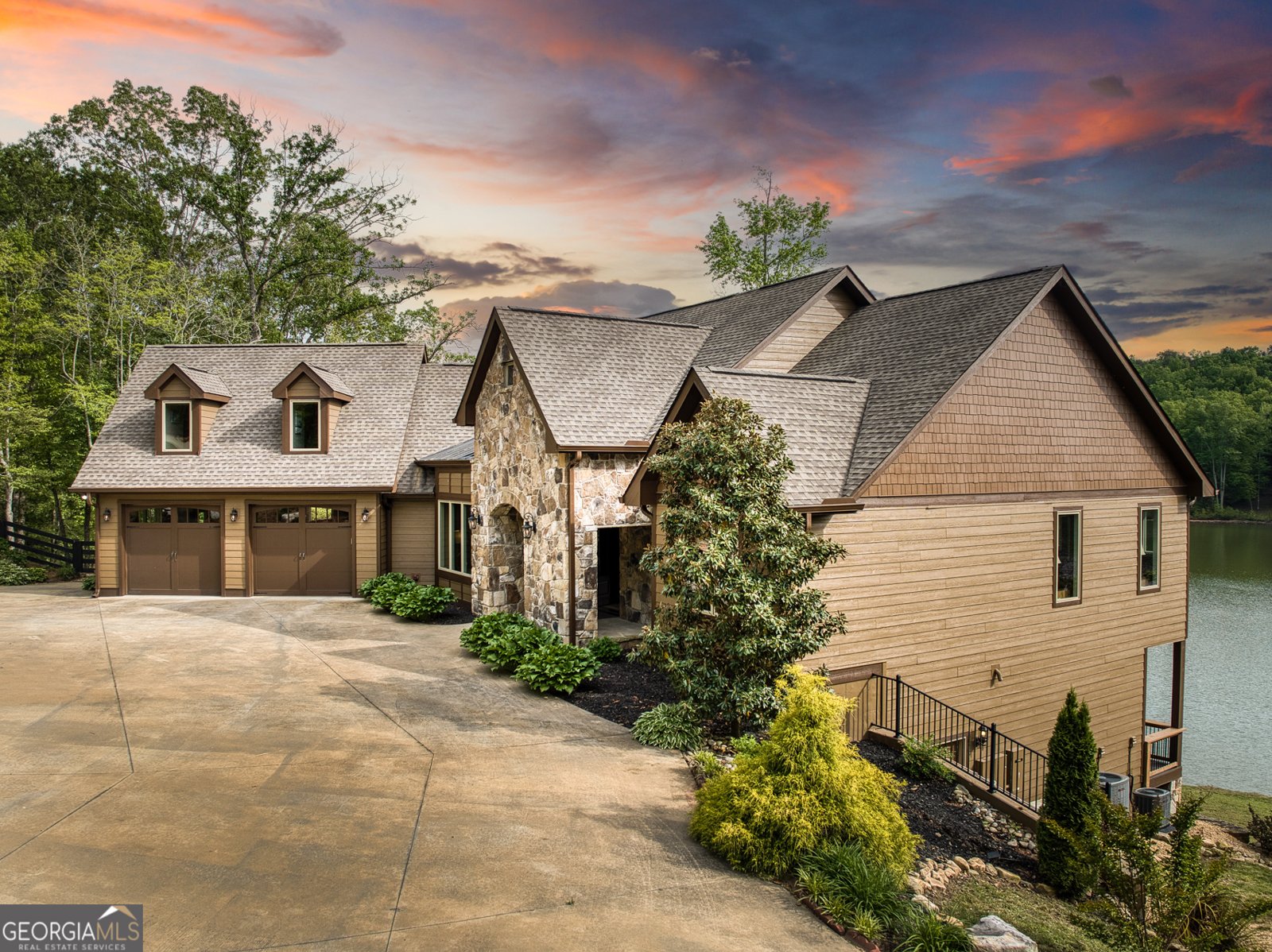 97 Laceola Road Cleveland - 2
