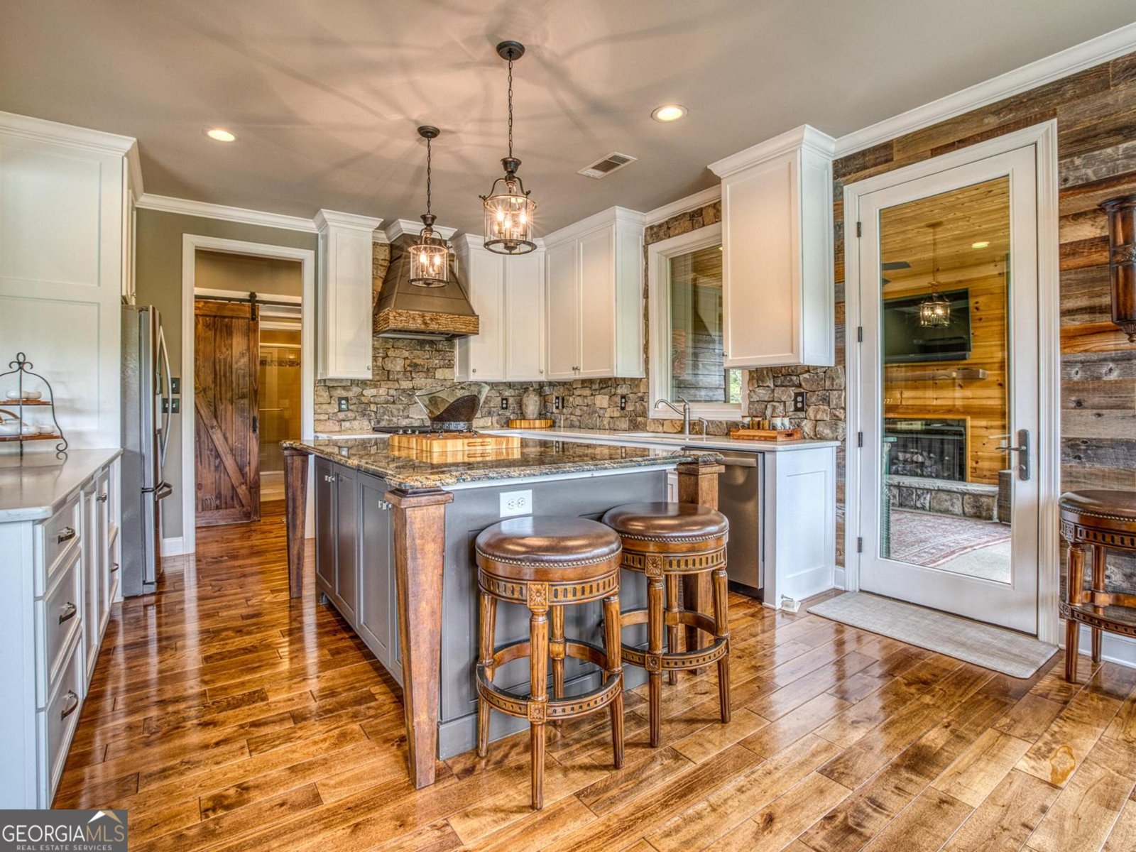 97 Laceola Road Cleveland - 22