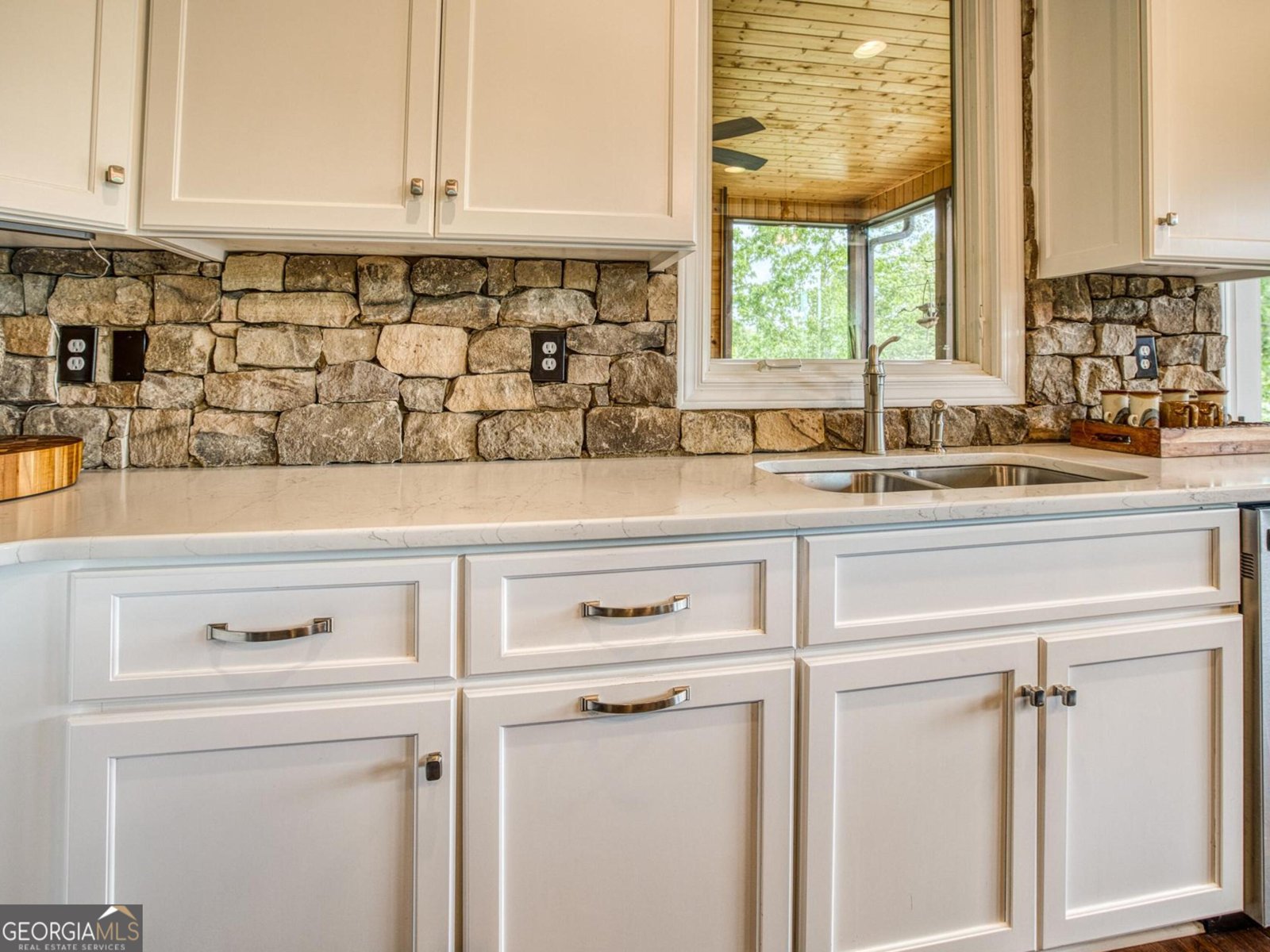 97 Laceola Road Cleveland - 26