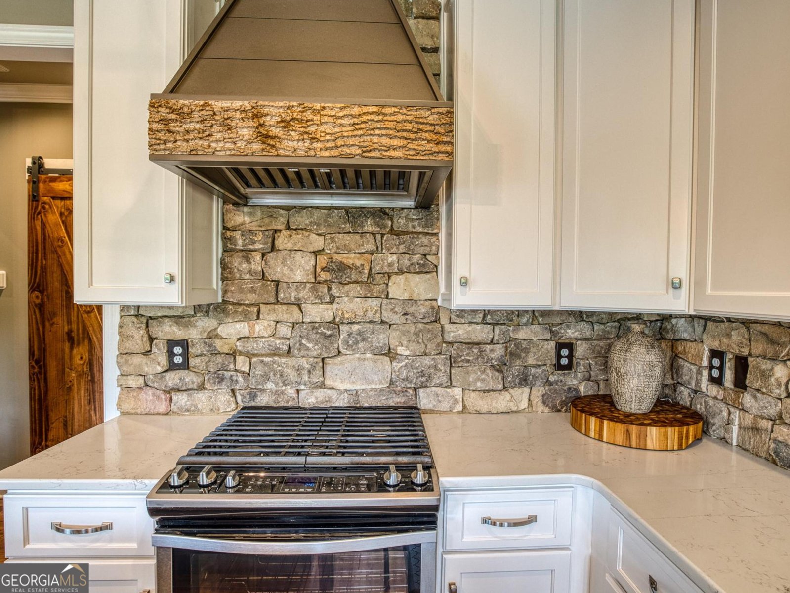 97 Laceola Road Cleveland - 29