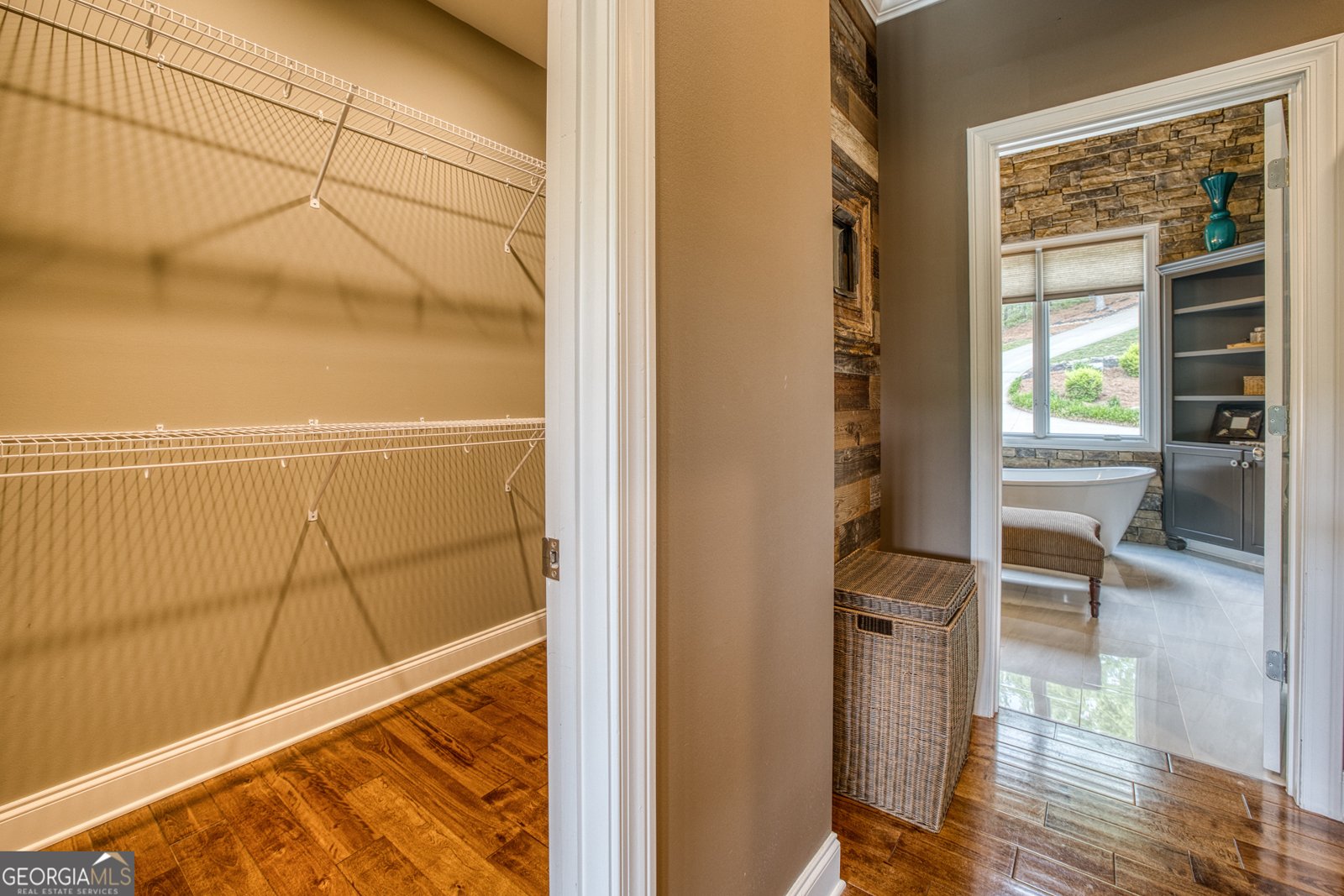 97 Laceola Road Cleveland - 69