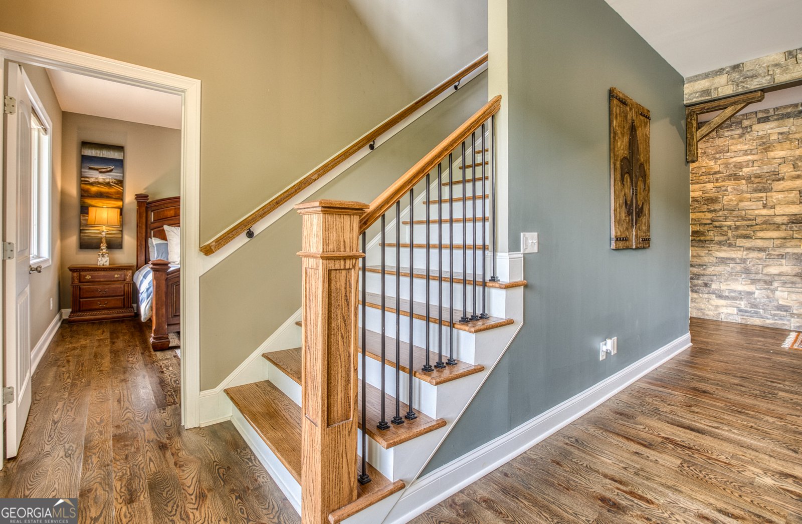 97 Laceola Road Cleveland - 98