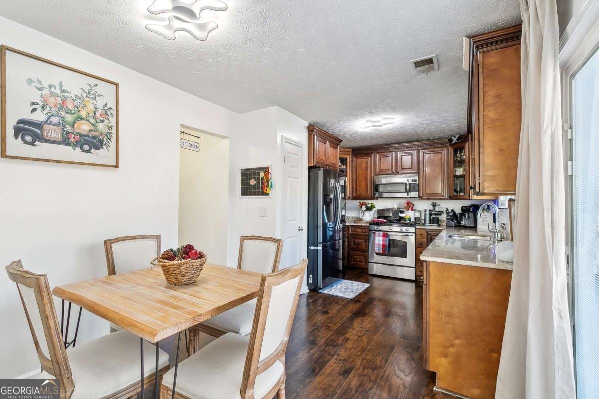 1240 Birchwood Lane Roswell - 10