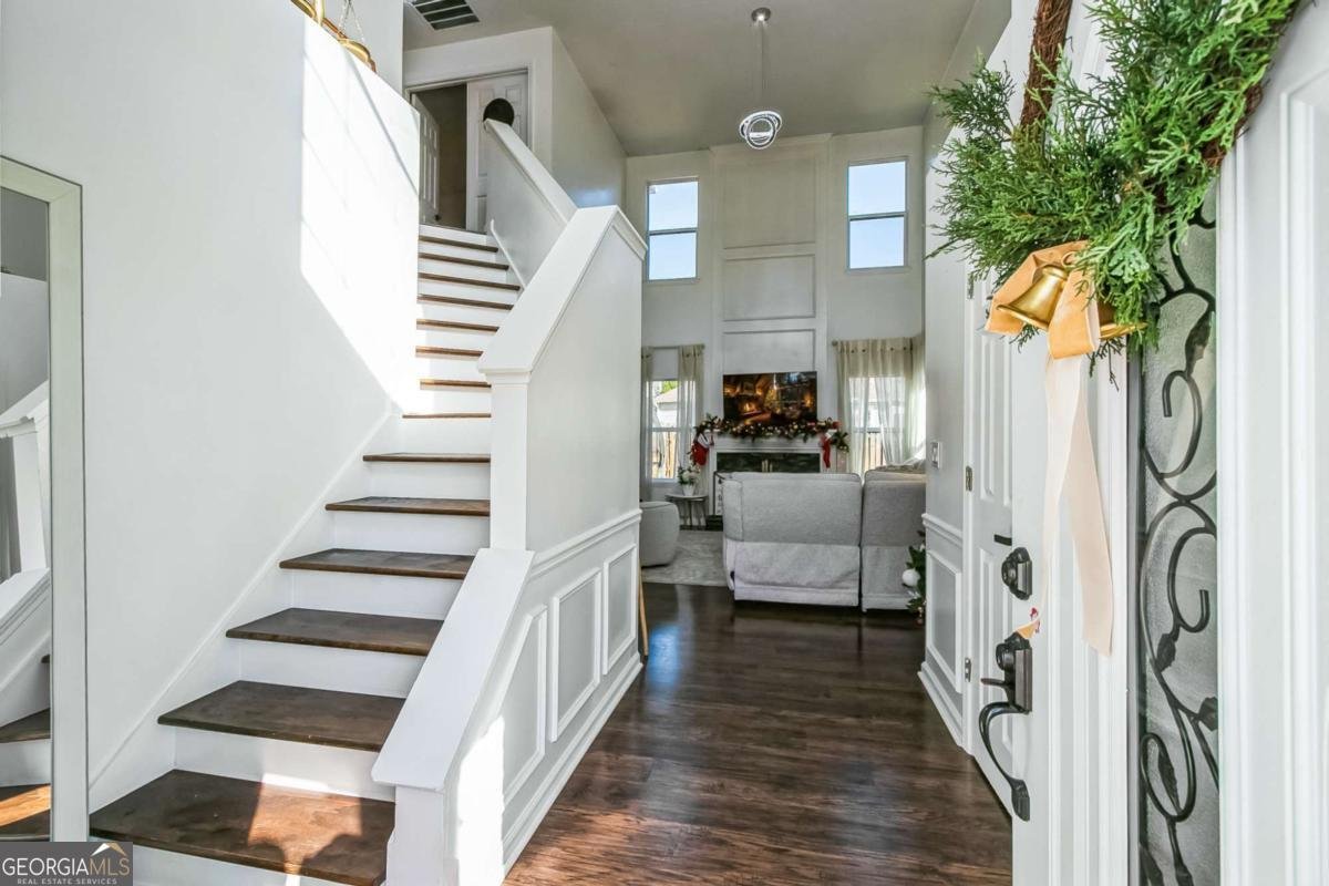 1240 Birchwood Lane Roswell - 2