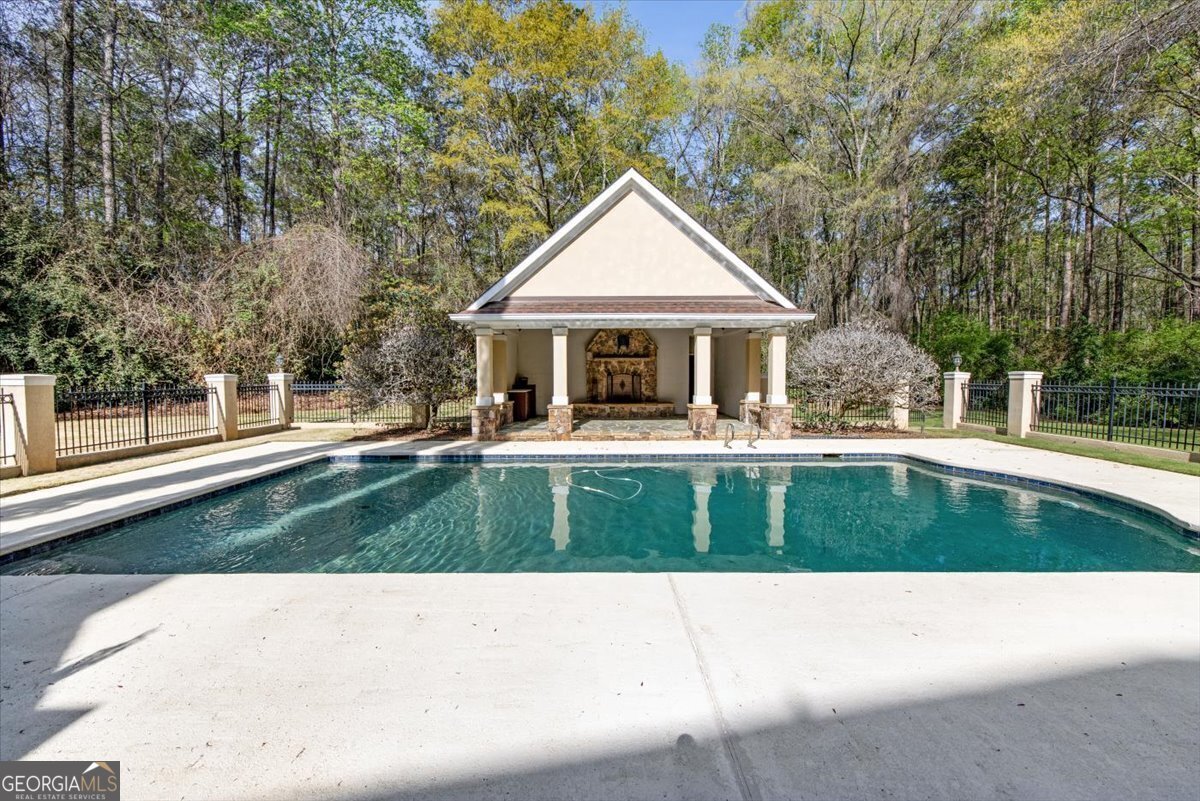 102 Howard Oaks Drive Macon - 51