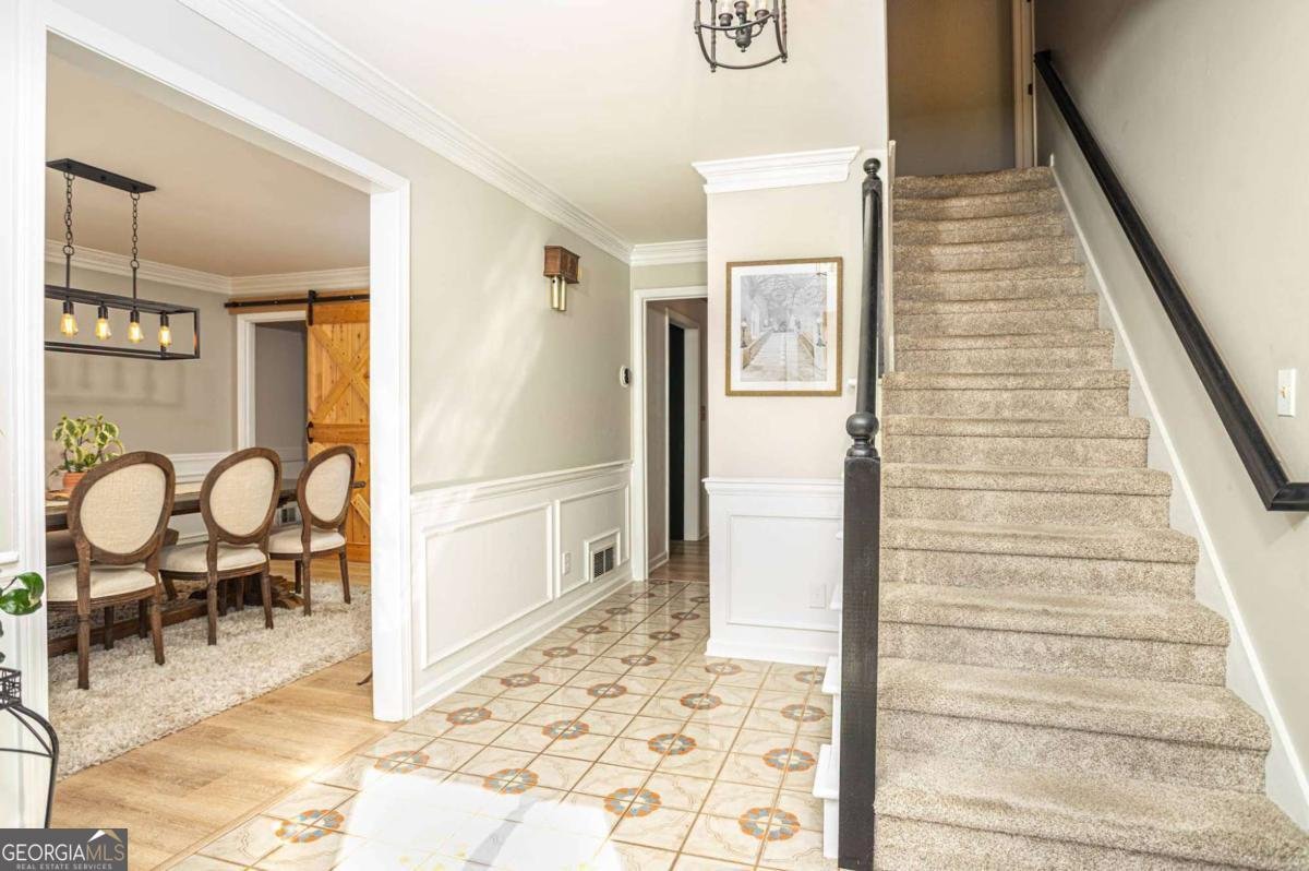 393 Westminister Lane Lilburn - 4
