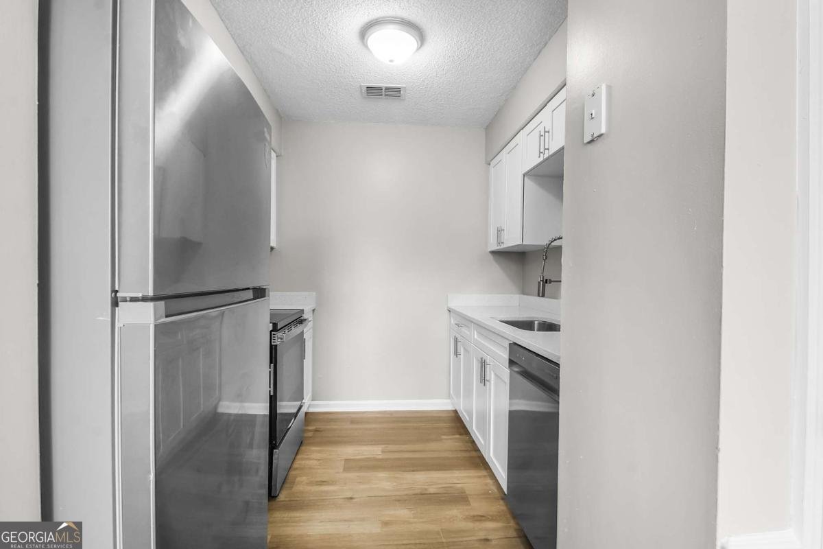 197 Sequoia Circle Hinesville - 12