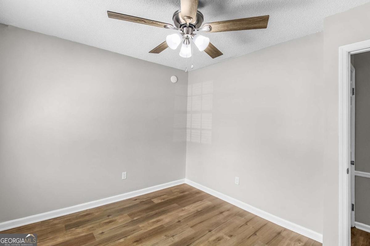 197 Sequoia Circle Hinesville - 17