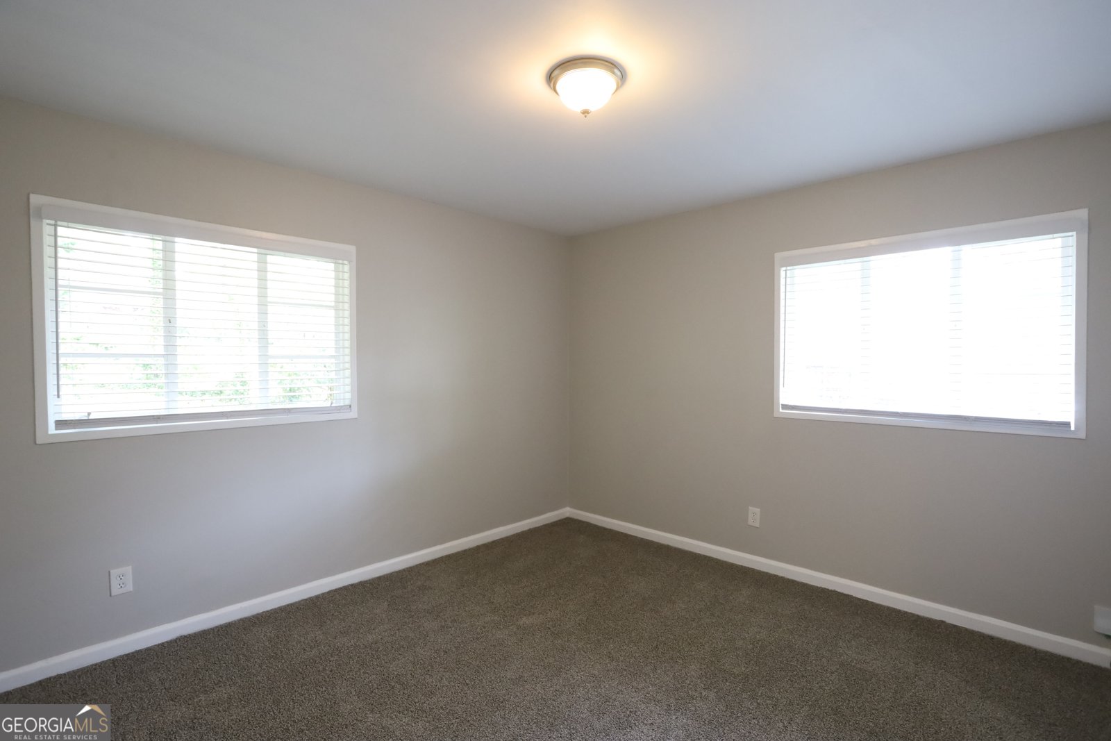 2830 Luther Drive East Point - 9