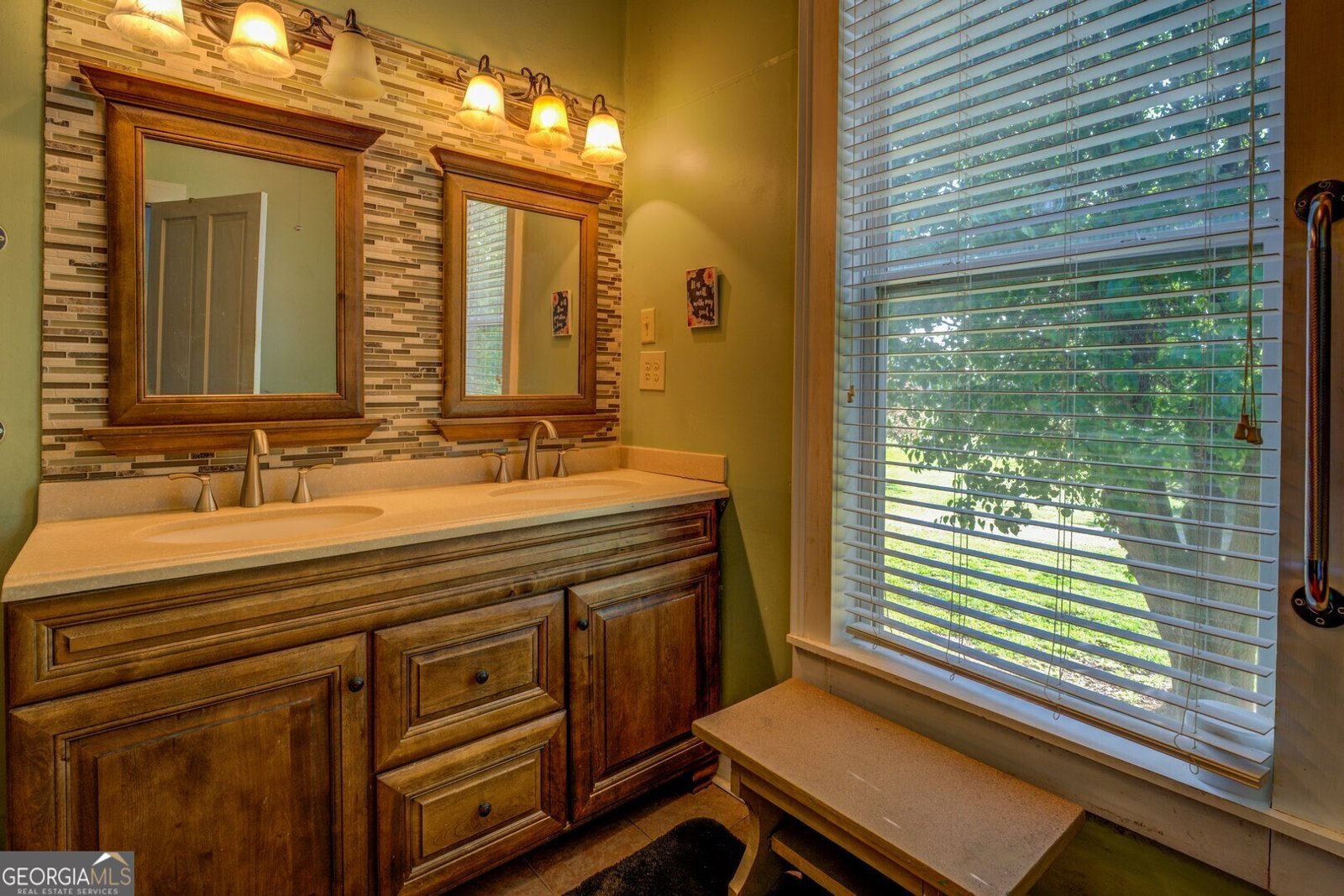 3011 Broughton Road Newborn - 18