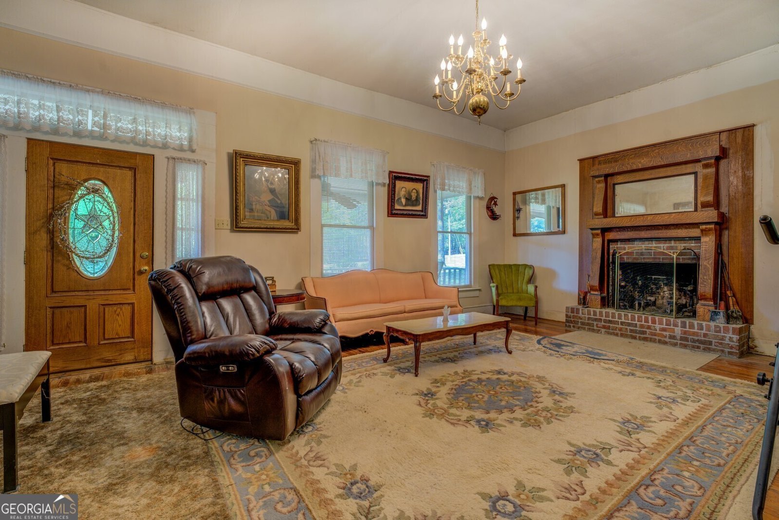 3011 Broughton Road Newborn - 29