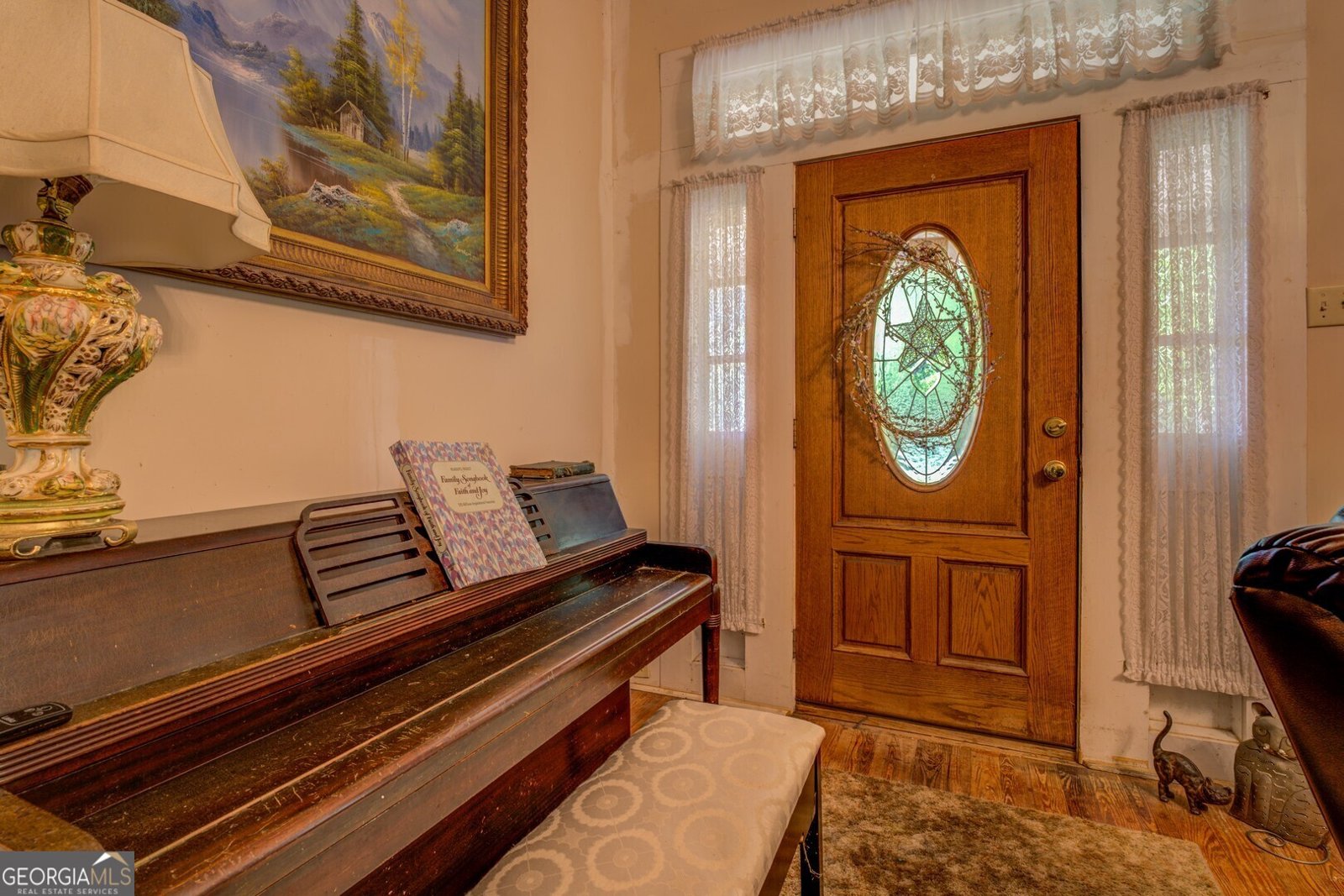 3011 Broughton Road Newborn - 30