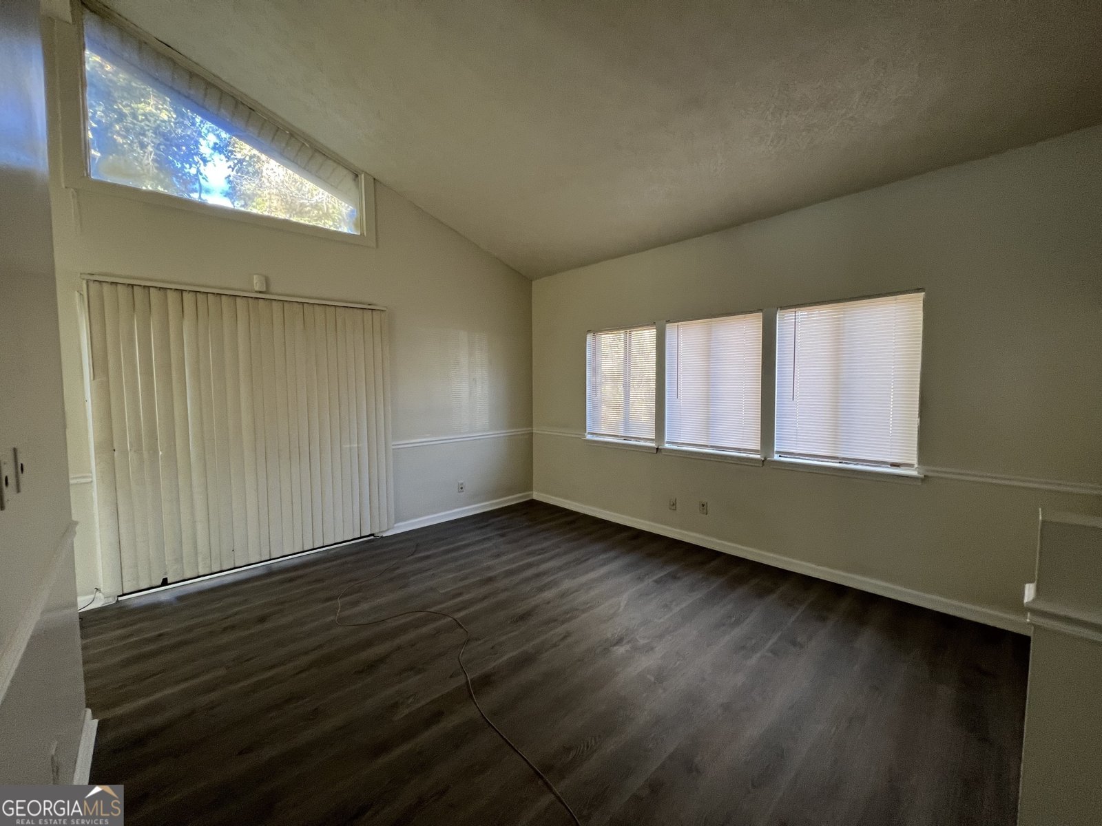 7560 Taylor Road Riverdale - 3