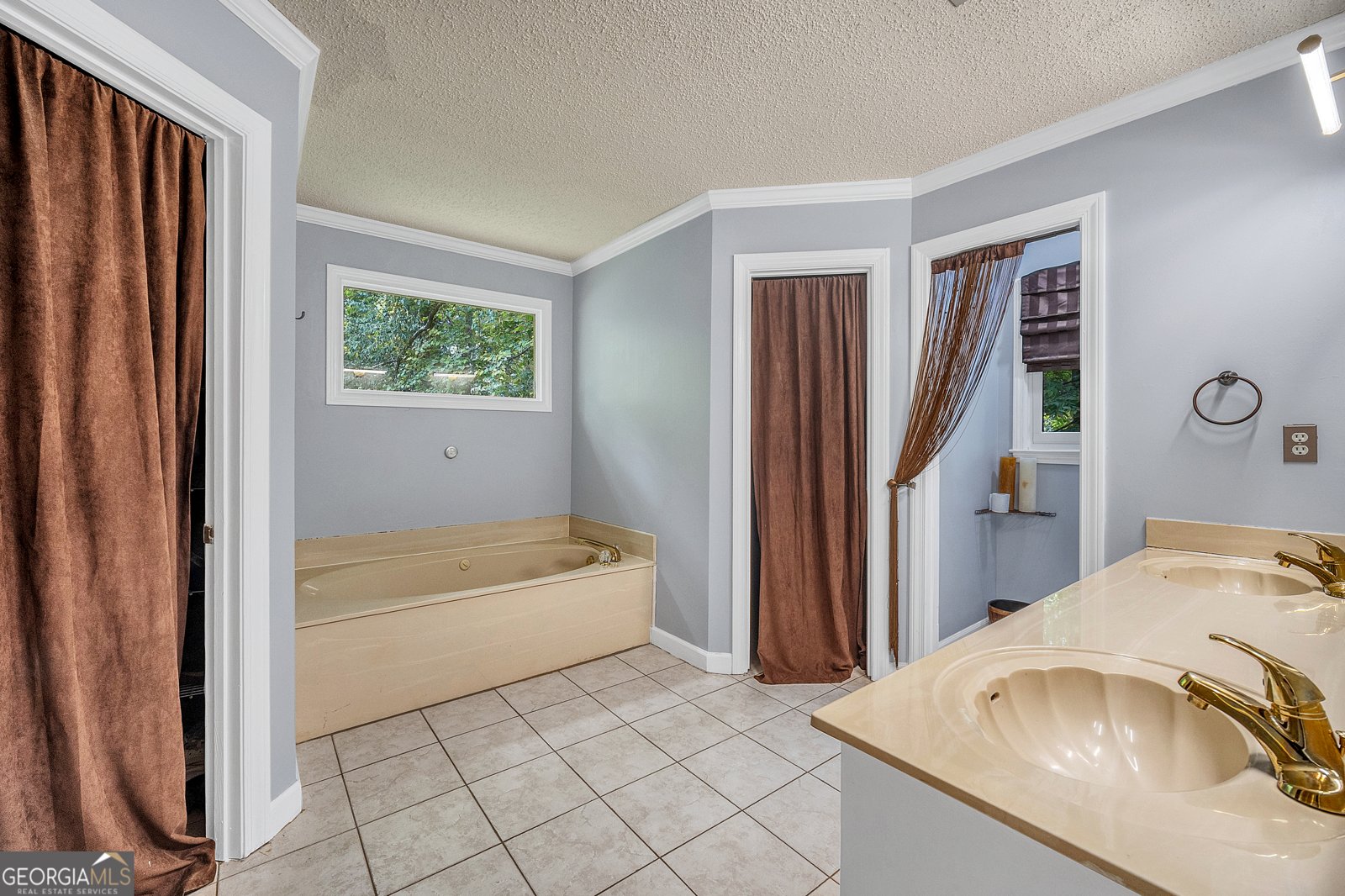205 OLDE OAK Drive Jonesboro - 11