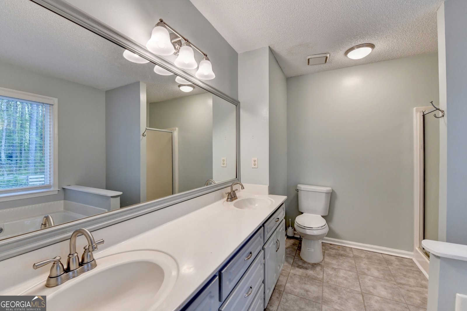 6040 Carriage Drive Cumming - 38