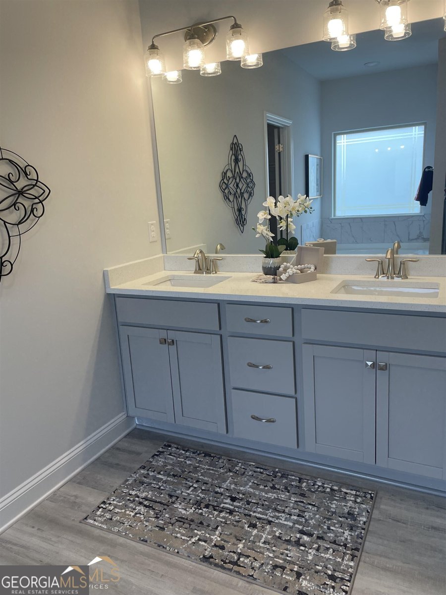 301 Stockton Circle Macon - 2