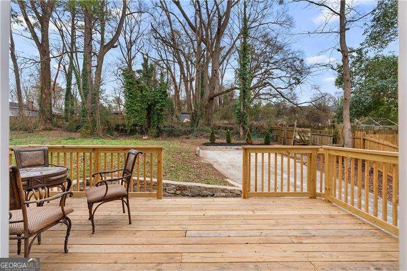 770 Waters Drive Atlanta - 25