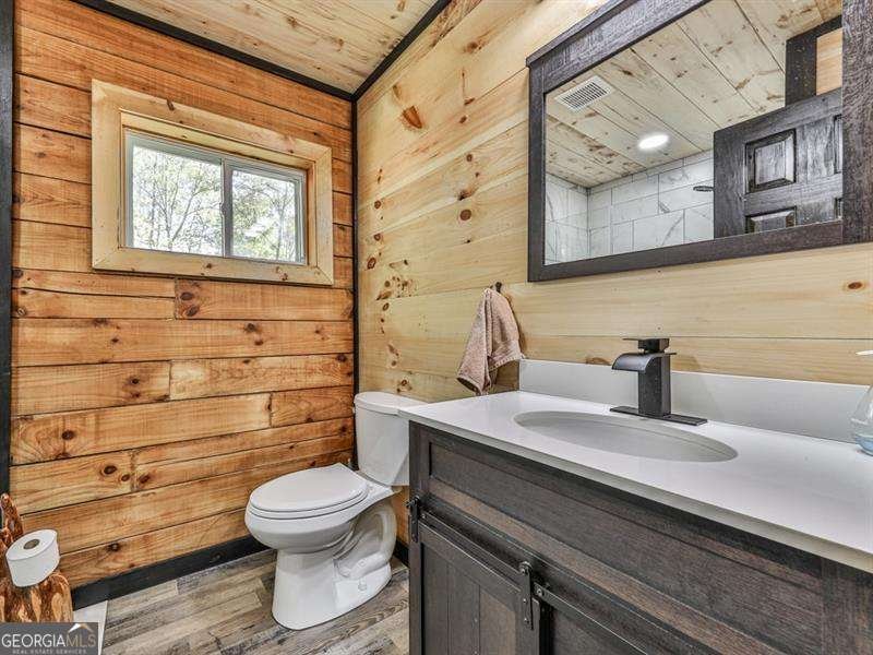 1166 Upper Sweetwater Trail White - 12