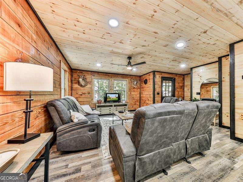 1166 Upper Sweetwater Trail White - 6