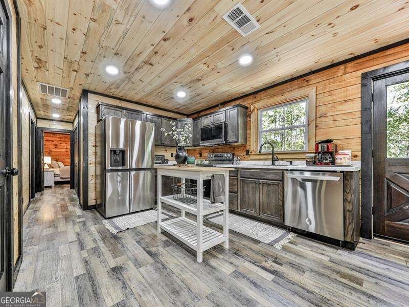 1166 Upper Sweetwater Trail White - 9