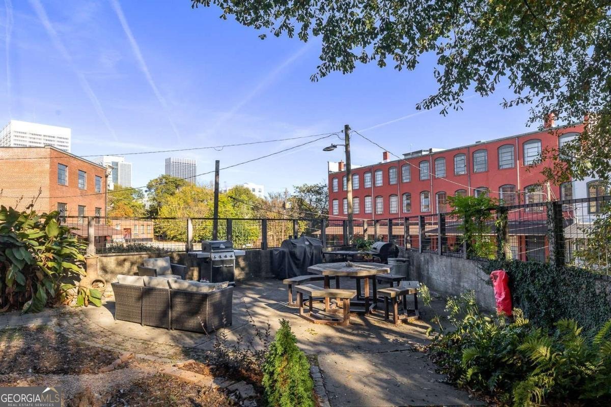 172 Haynes Street Atlanta - 23