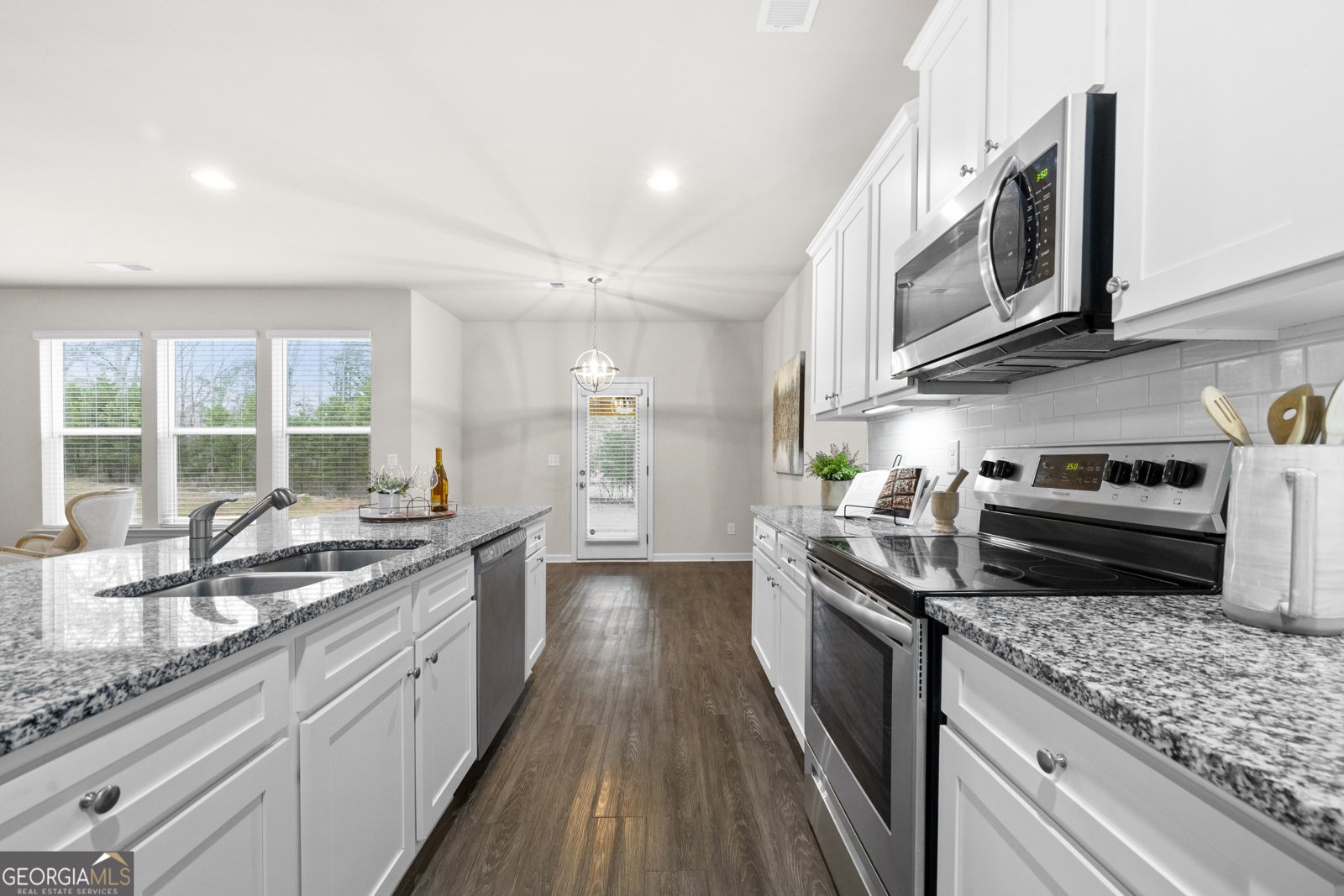 243 PRESIDENTS Way Forsyth - 7