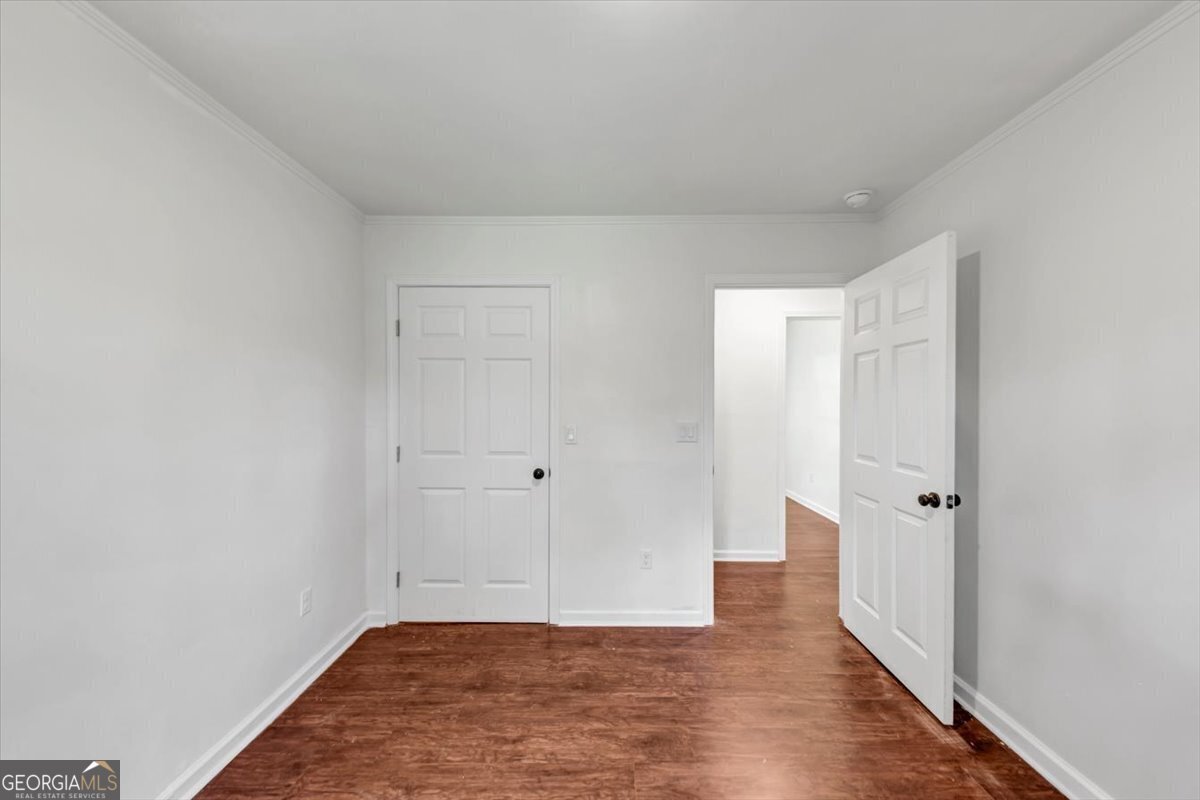 856 Glenway Drive East Point - 14