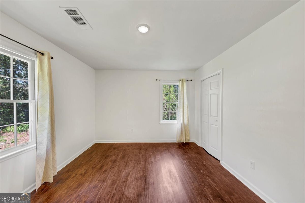 856 Glenway Drive East Point - 18