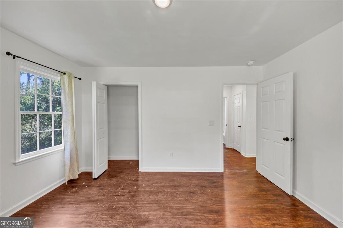 856 Glenway Drive East Point - 19