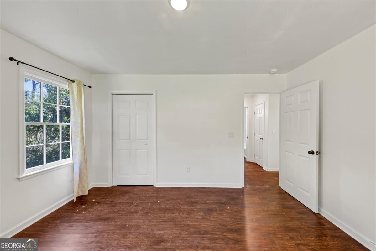 856 Glenway Drive East Point - 20