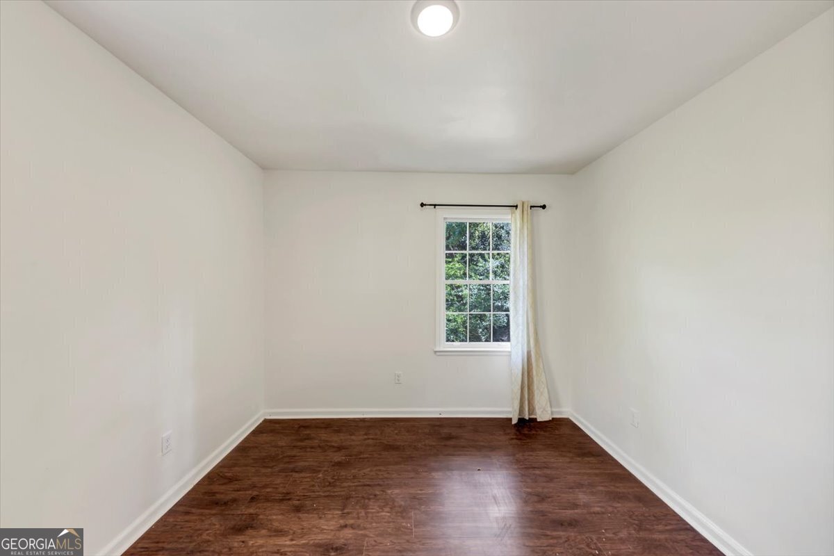 856 Glenway Drive East Point - 22