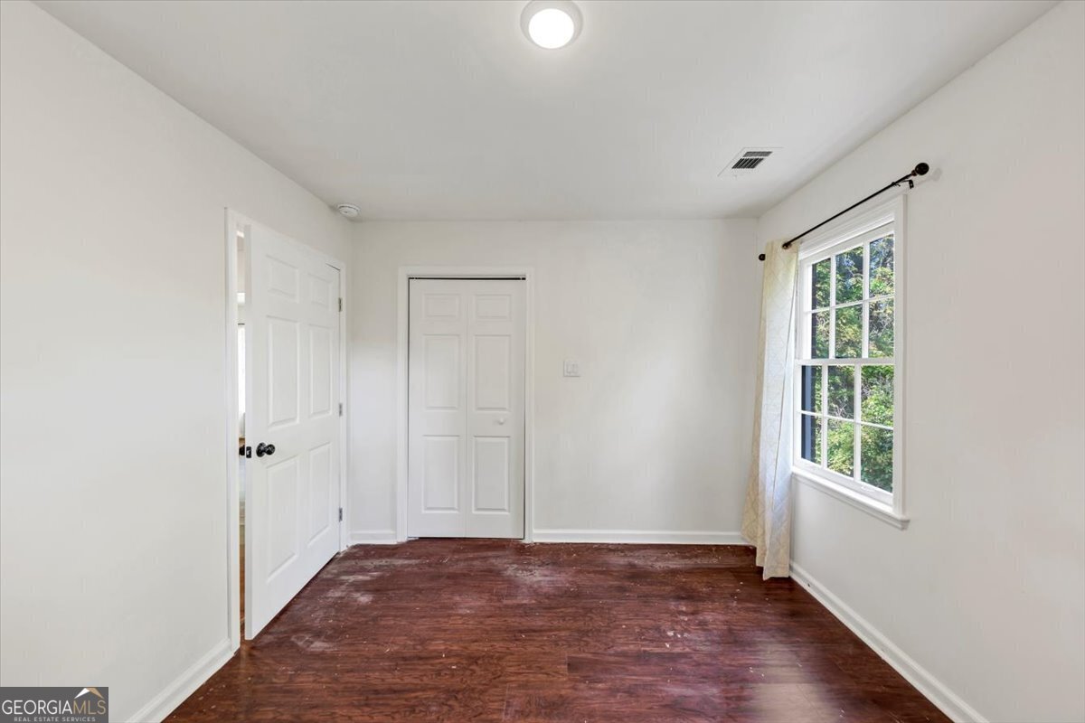 856 Glenway Drive East Point - 23