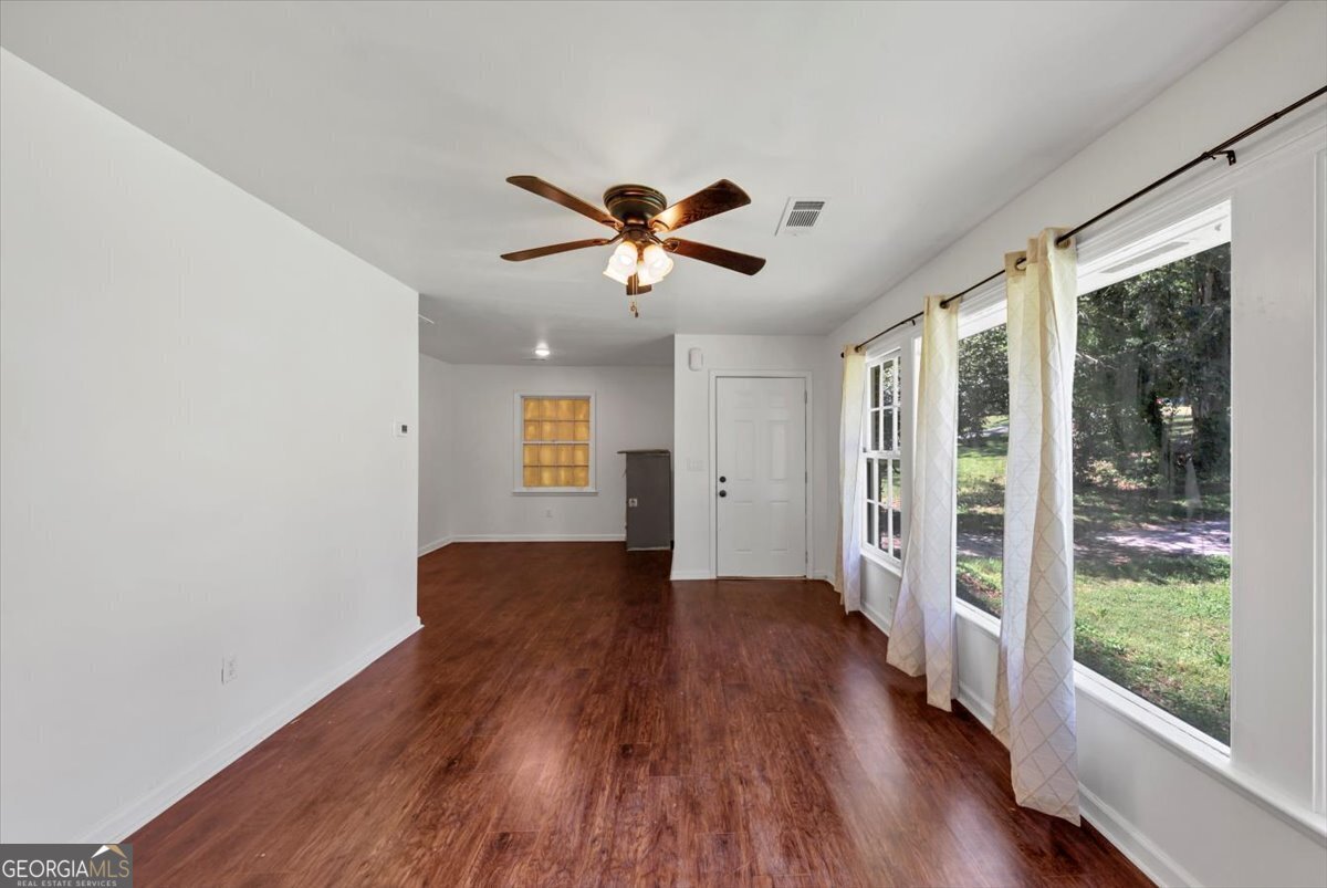 856 Glenway Drive East Point - 5