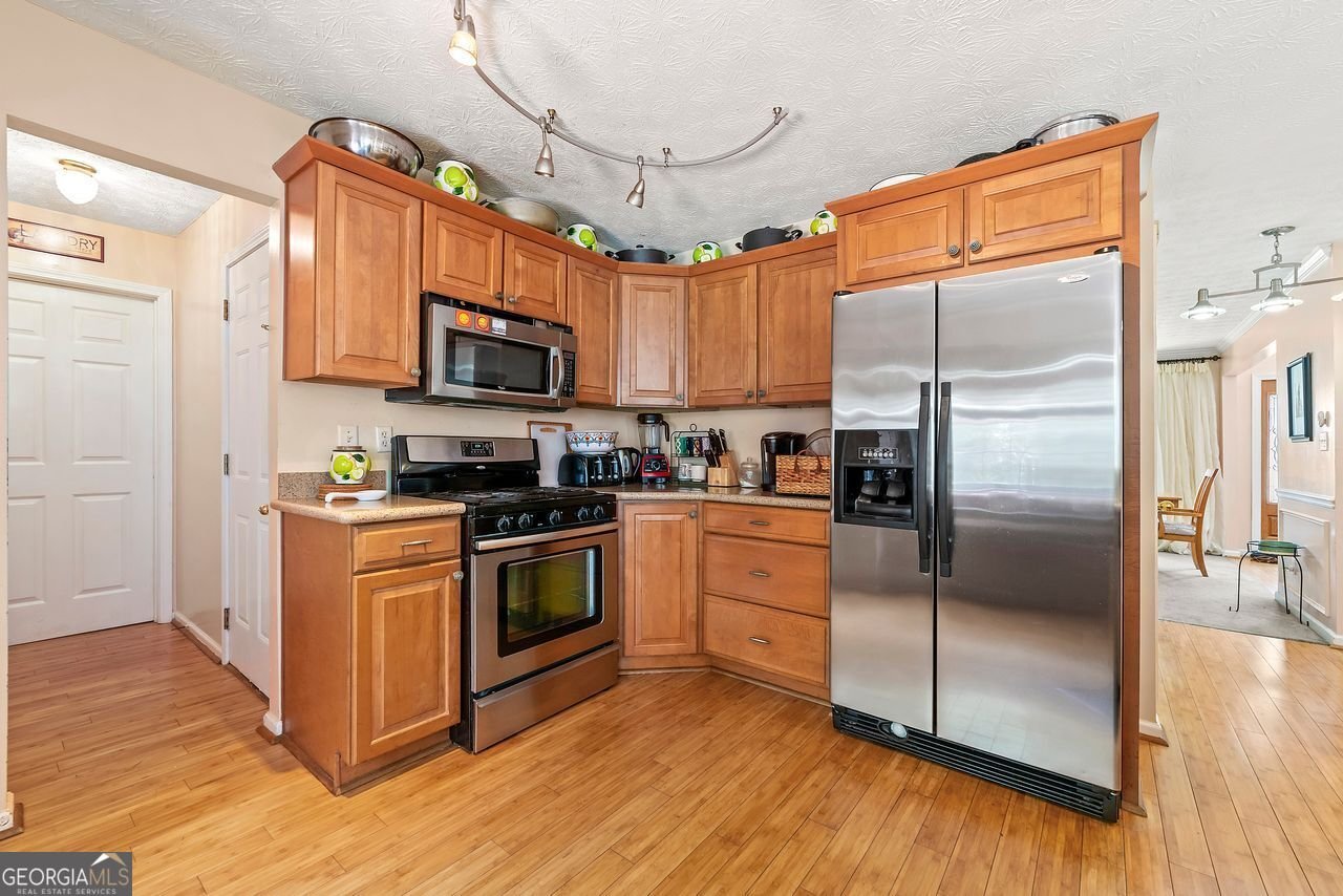 5147 WINDING GLEN Drive Lithonia - 11