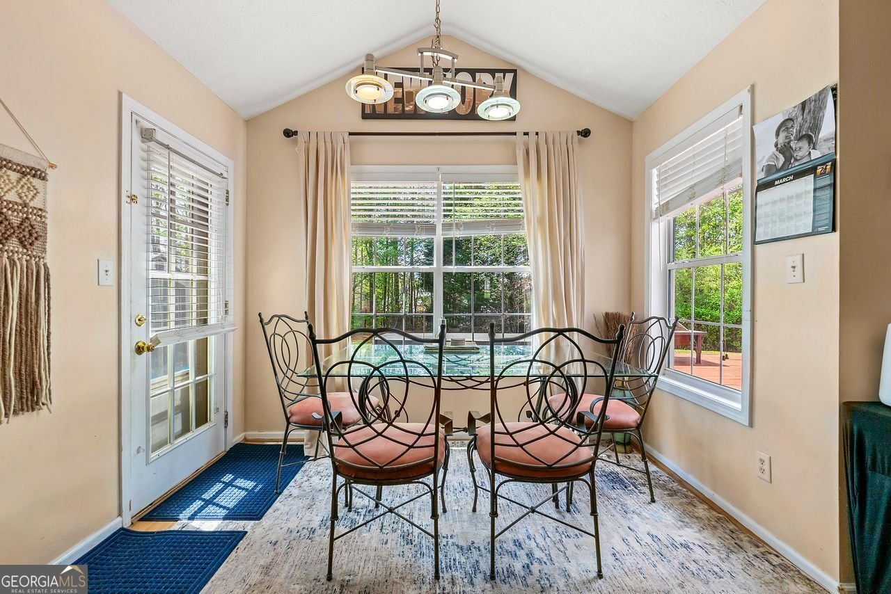 5147 WINDING GLEN Drive Lithonia - 12