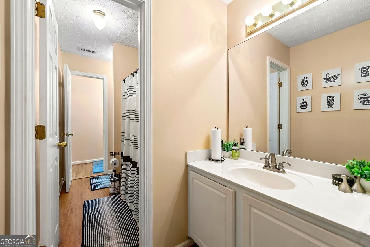 5147 WINDING GLEN Drive Lithonia - 17