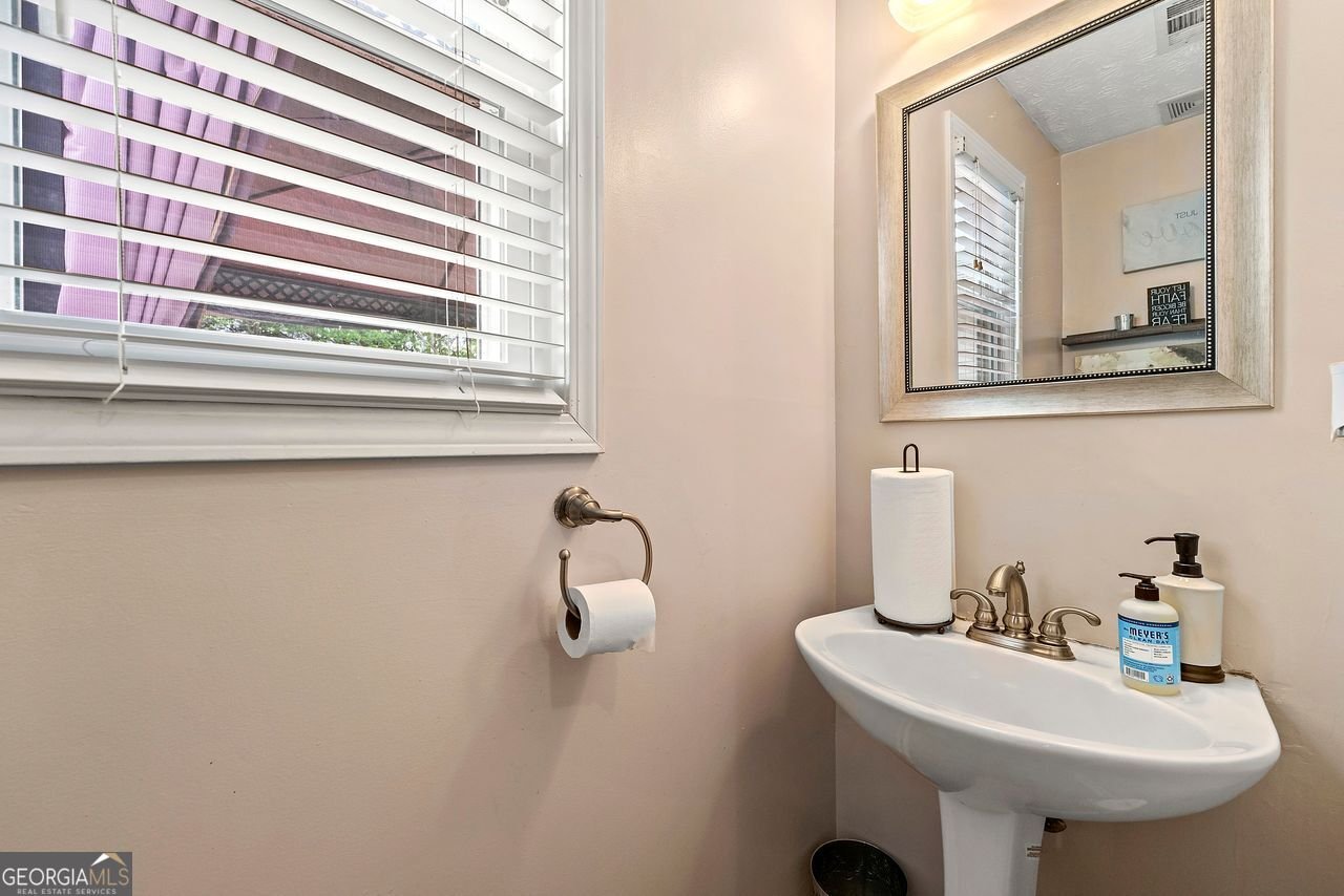 5147 WINDING GLEN Drive Lithonia - 24