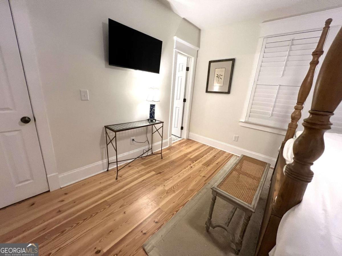 4002 Wieuca Road Atlanta - 19