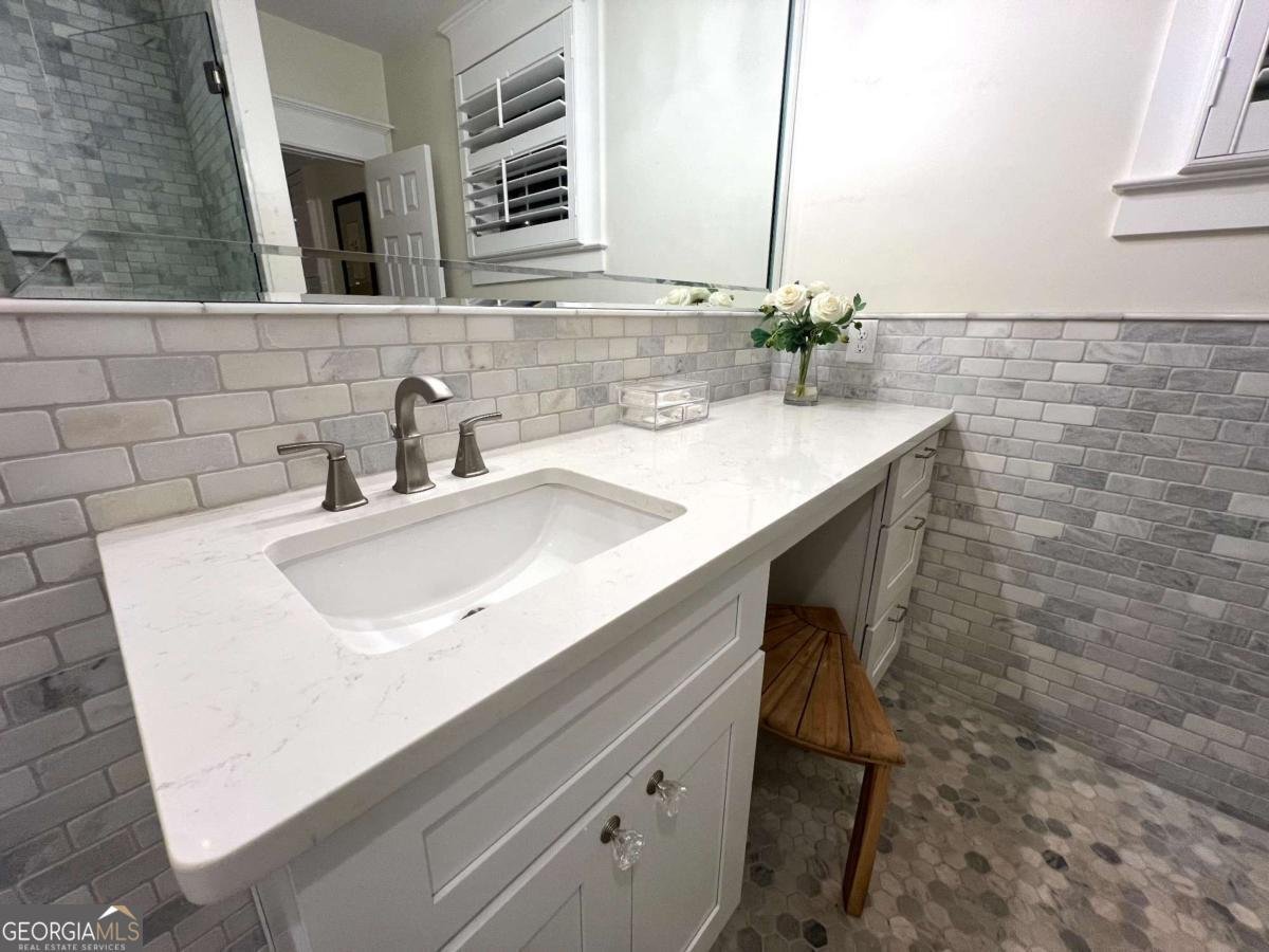4002 Wieuca Road Atlanta - 24