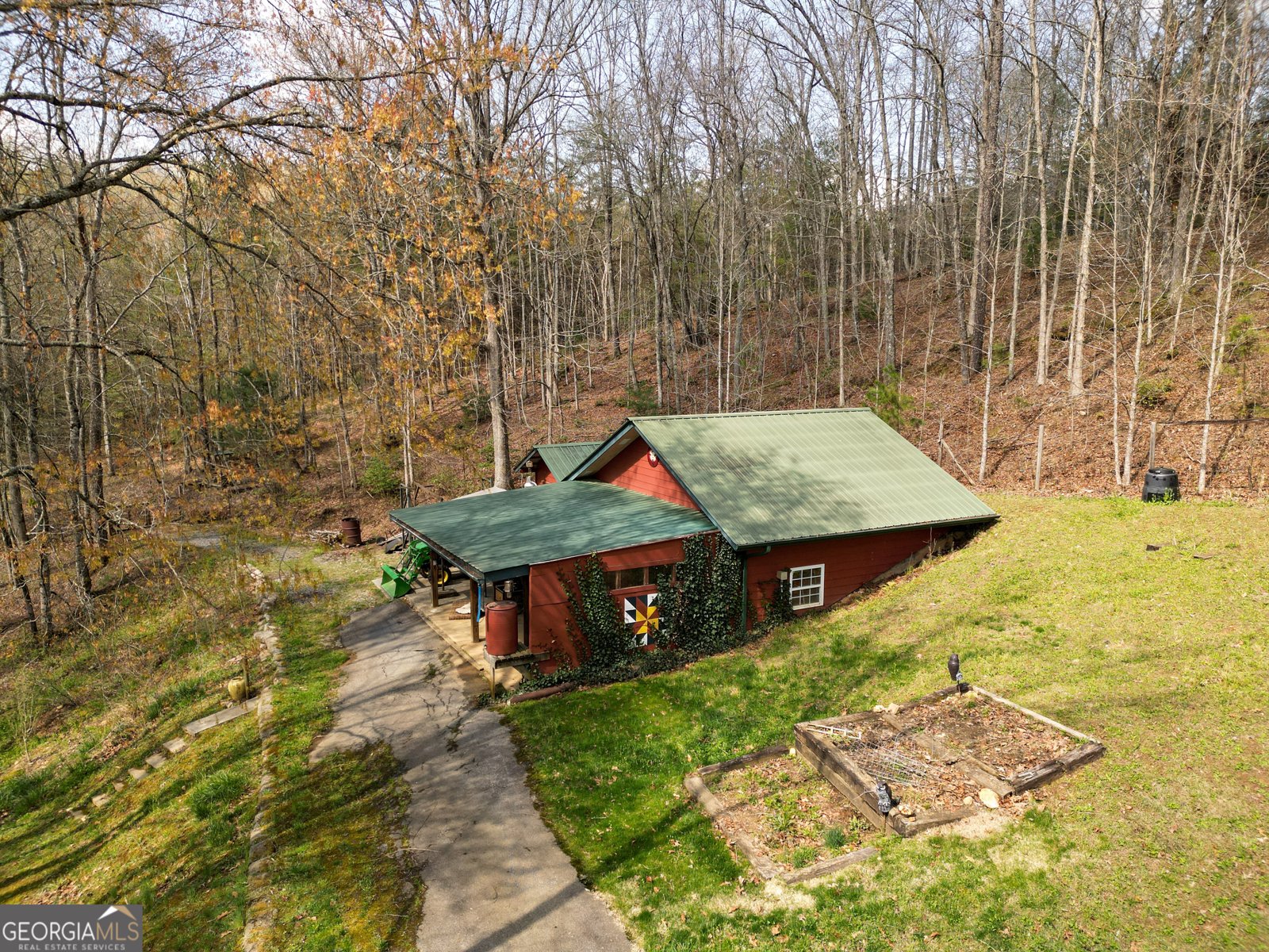 136 Honeybell Lane Blairsville - 75