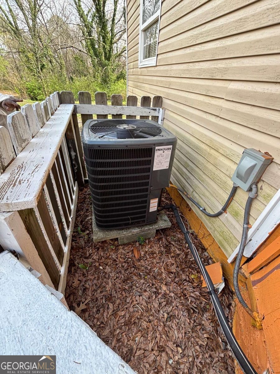 1895 thomasville Drive Atlanta - 36