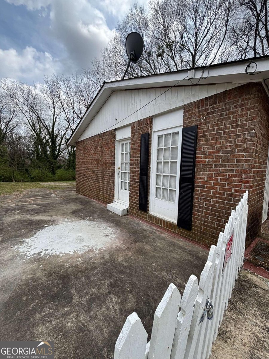 1895 thomasville Drive Atlanta - 6