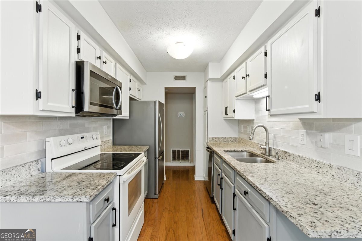 513 Glenleaf Drive Peachtree Corners - 13