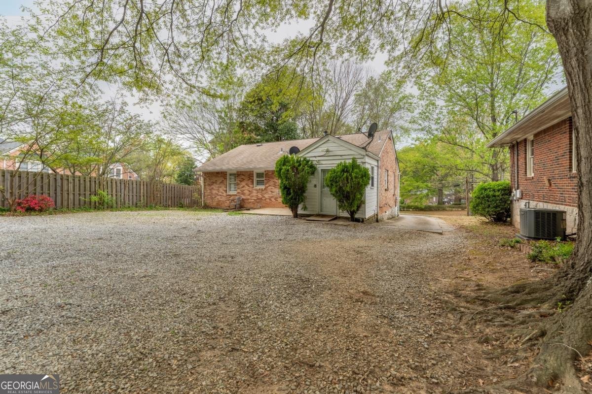 1387 Church Street Decatur - 24