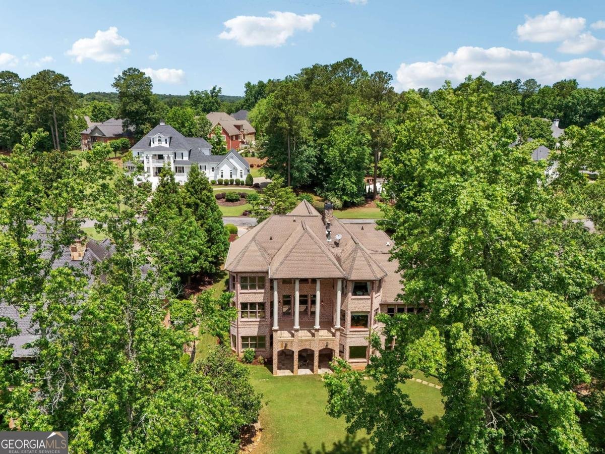 6935 Wakehurst Place Cumming - 69