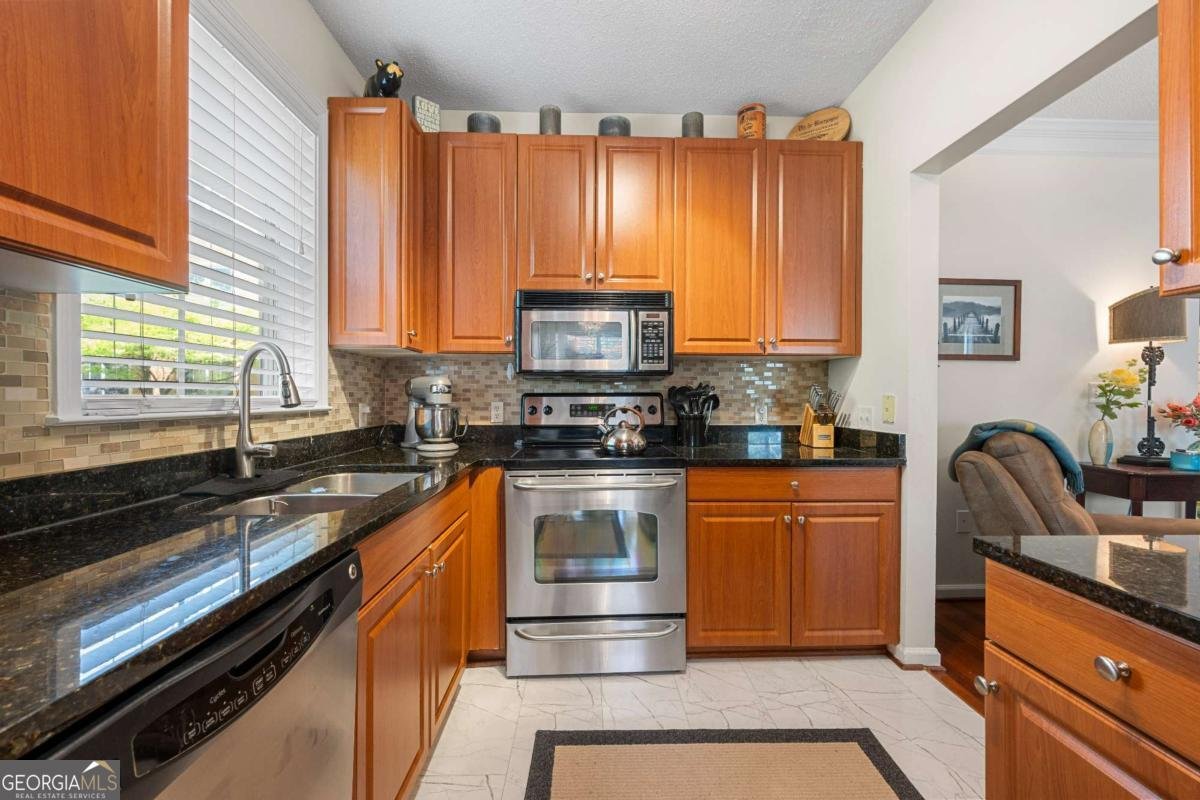 10 PERIMETER SUMMIT Boulevard Brookhaven - 11