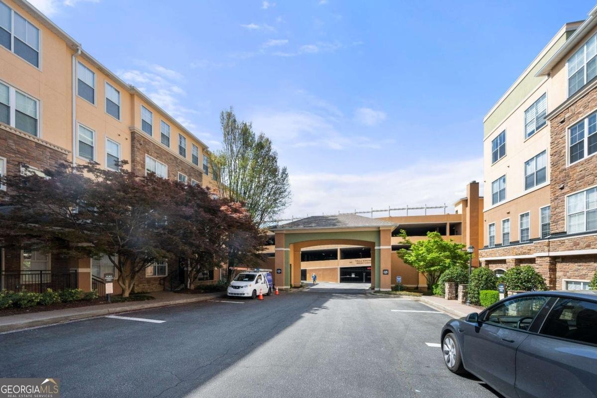 10 PERIMETER SUMMIT Boulevard Brookhaven - 27